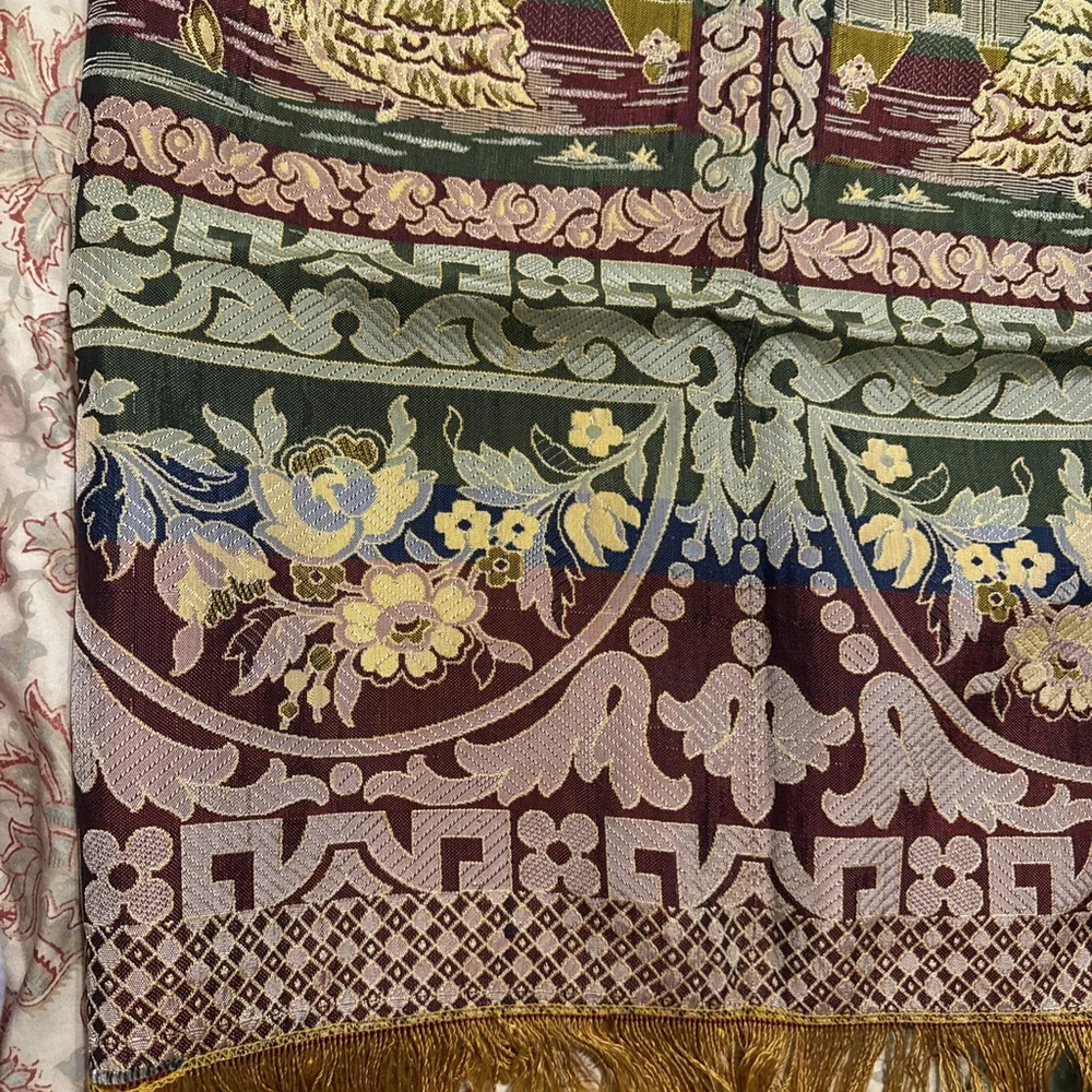 Spanish Tapestry Scarf Sevilla Spain Embroidered Manton Altar Table 48x48 Vtg